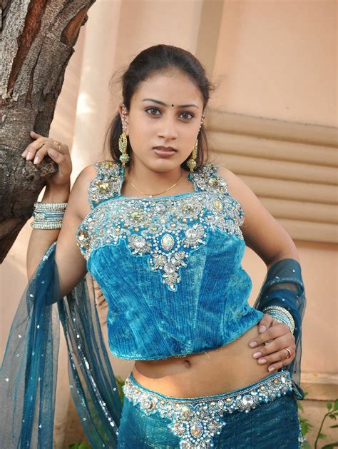 bhabhi navel pics